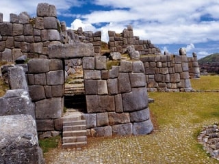 Sacsayhuaman, an imposing jewel of Inca engineering