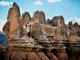 The art of the emblematic caves of Sumbay