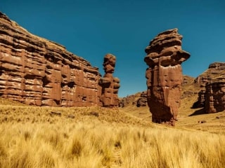 Tinajani Canyon: get to know the imposing towers of Puno