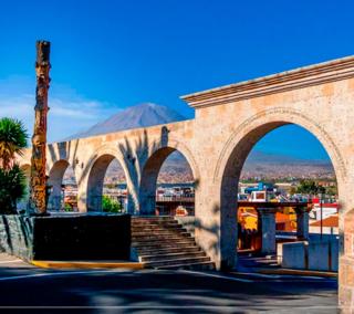 Yanahuara Viewpoint: The White City in a superb setting